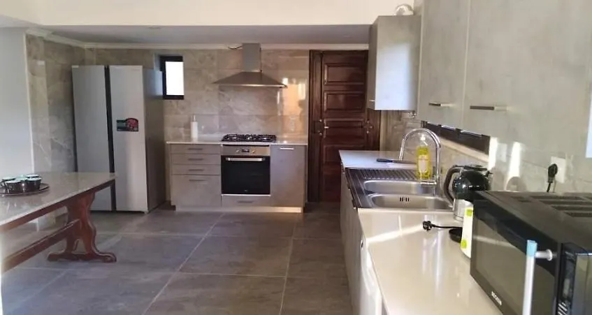 Oeiras Lagoas Parque ,Elite Home Porto Salvo  Pensionat Porto Salvo (Oeiras)